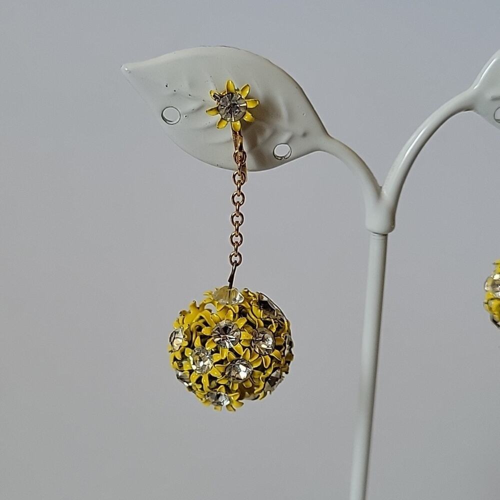 Vintage 60s Yellow Enameled Filigree Globe Drop Clip On‎ Earrings Billie Eilish - Picture 3 of 9